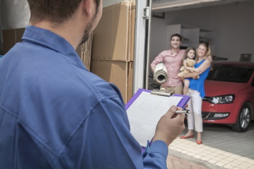 Local removal truck hire for a flat move near Notting Hill